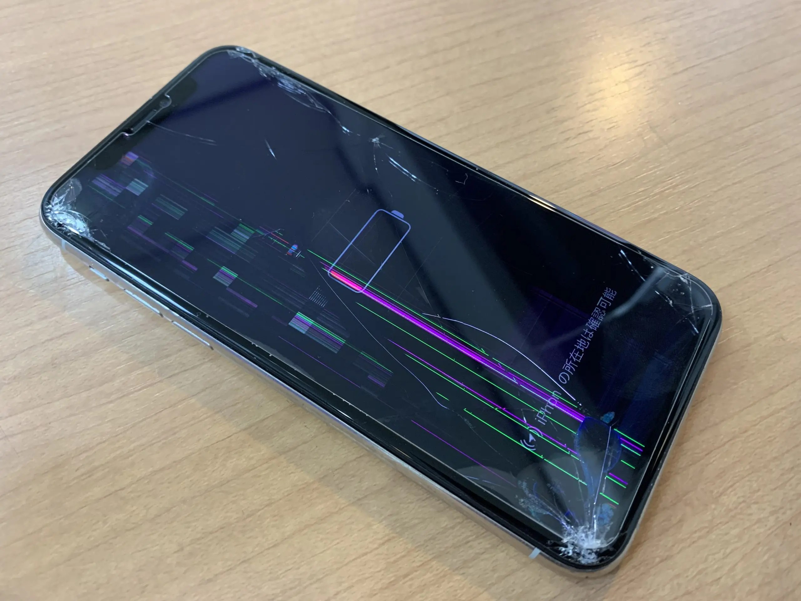 iPhone11pro本体携帯スマートフォン 画面ひび割れあり iPhone11pro