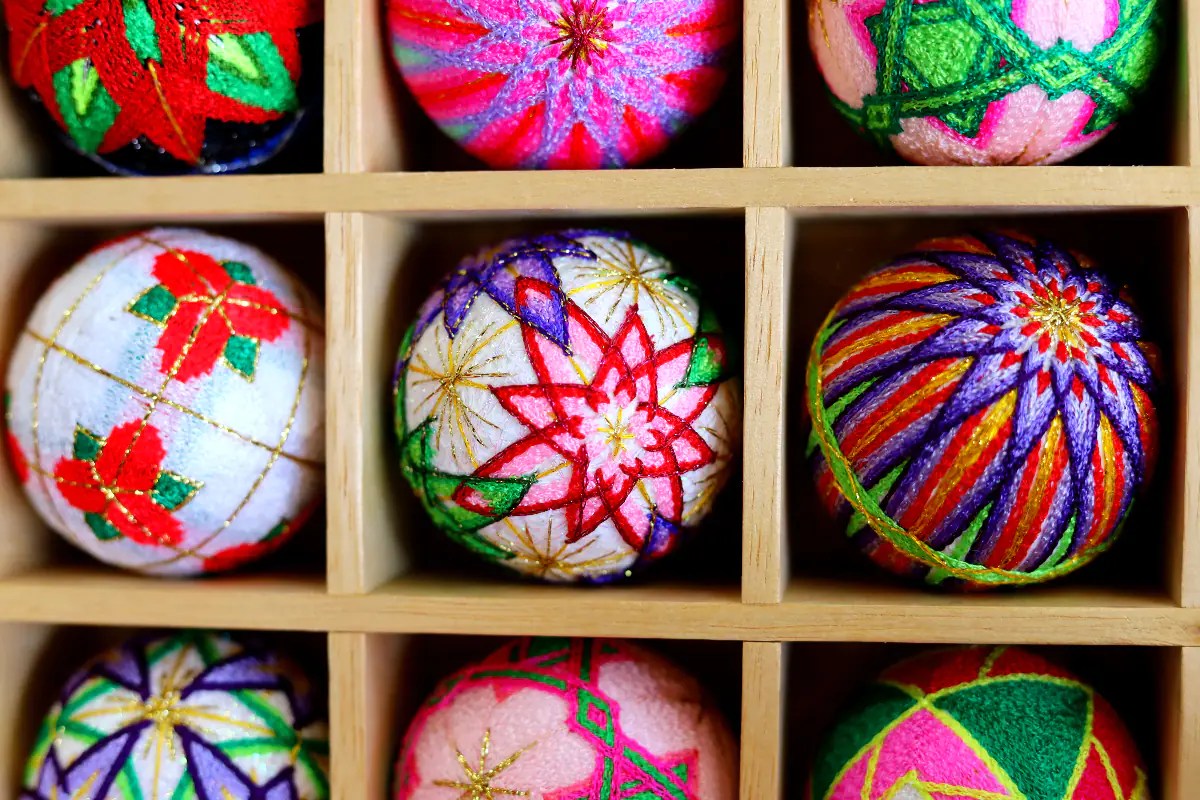 福岡県柳川市で親しまれている「さげもん」に欠かせない「柳川まり」を