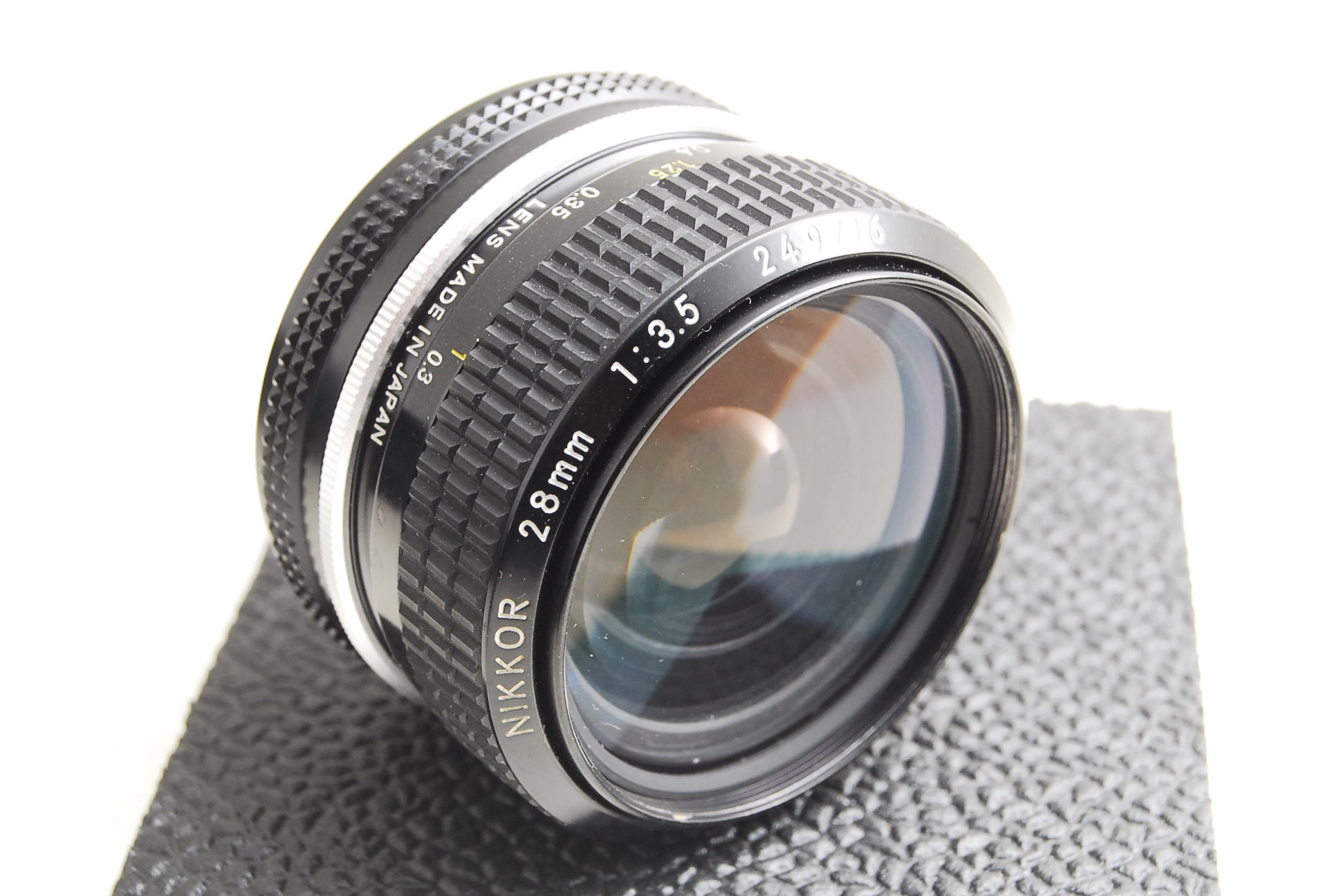 Nikon Nikkor 28mm F3.5で撮影した癒しの自然風景写真館 – レンズ修理