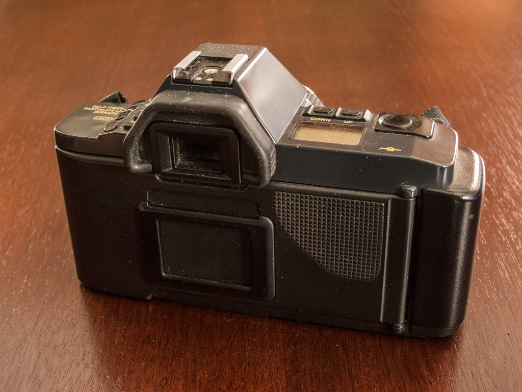 Canon T70 - Down the Road