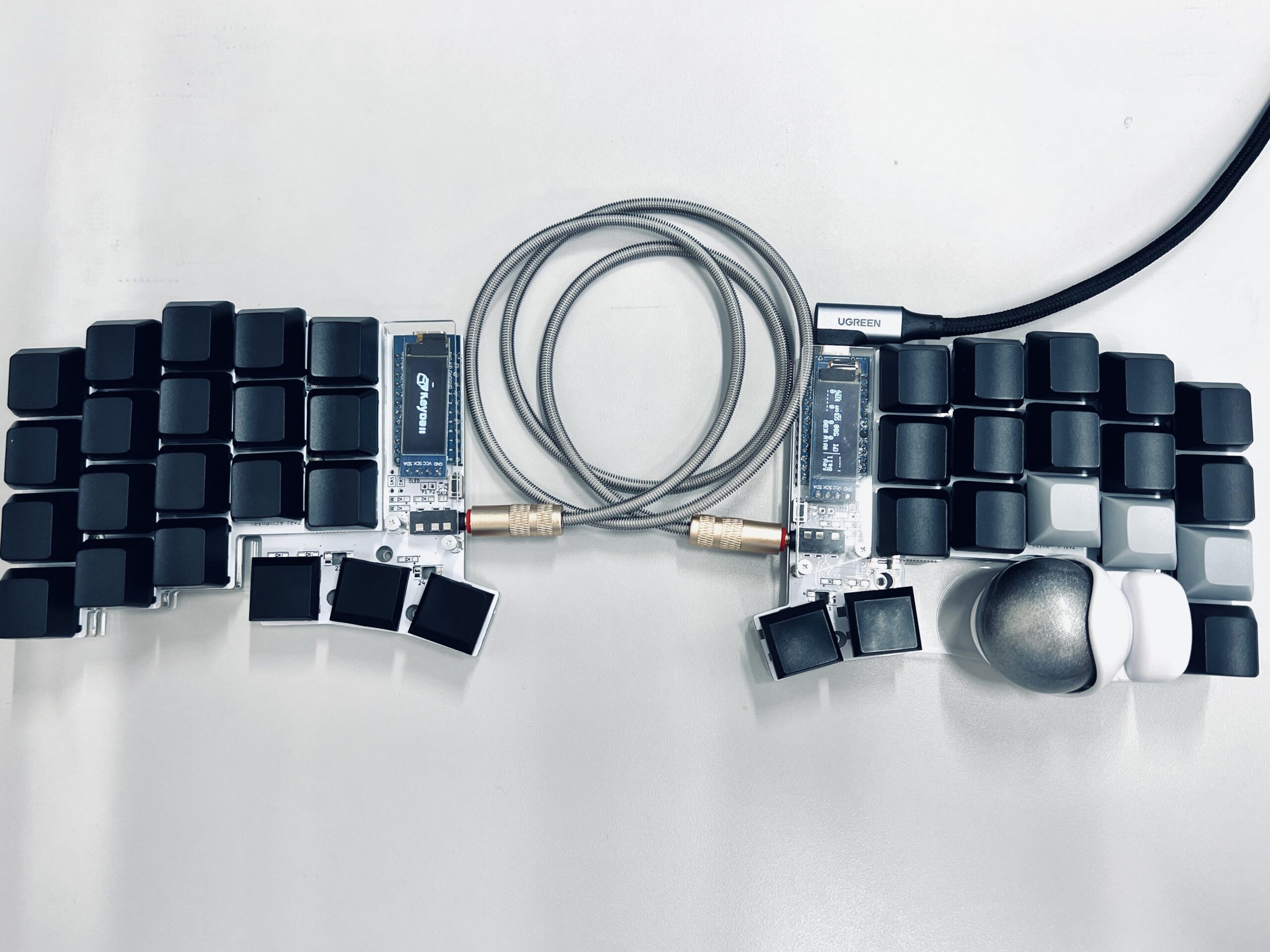 分離キーボード”roBa”が最高な話と、かなり特殊な自分のキーマップ