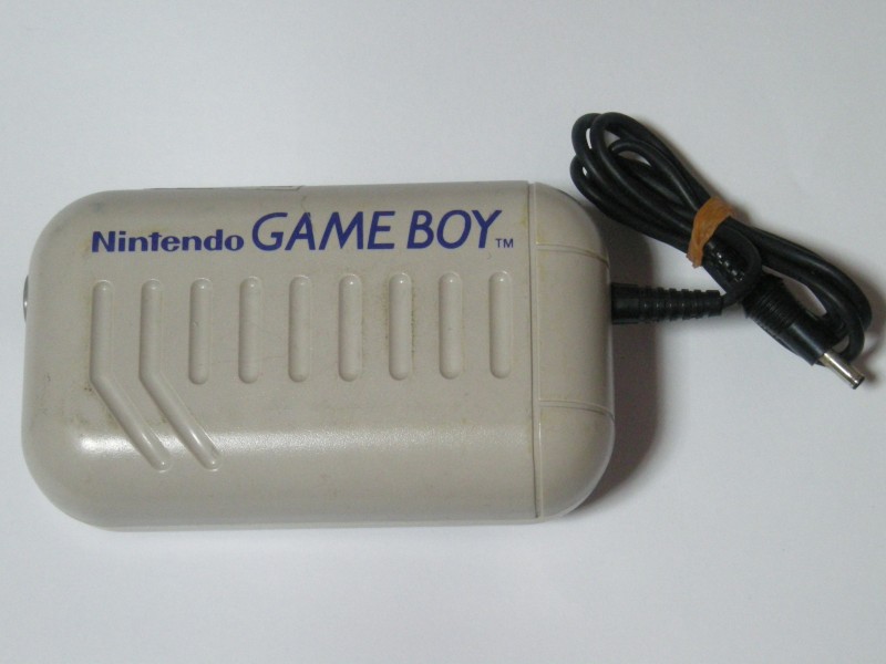 解体】 Nintendo GAME BOY 充電式アダプタ DMG-03 | 電池コレクション