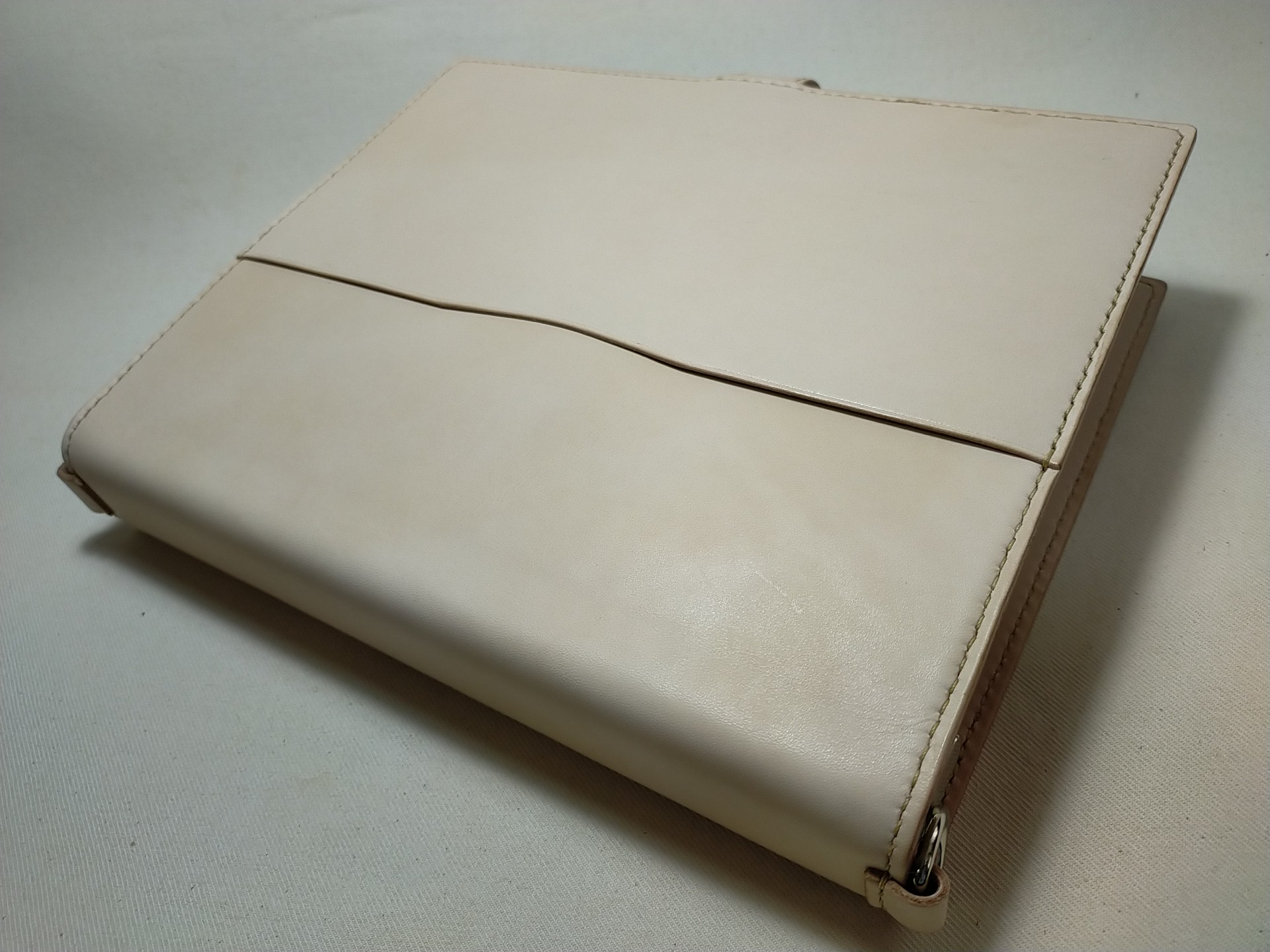 B5ルーズリーフ26穴ヌメ革ナチュラル220714 | 革工房ノーツオーダー