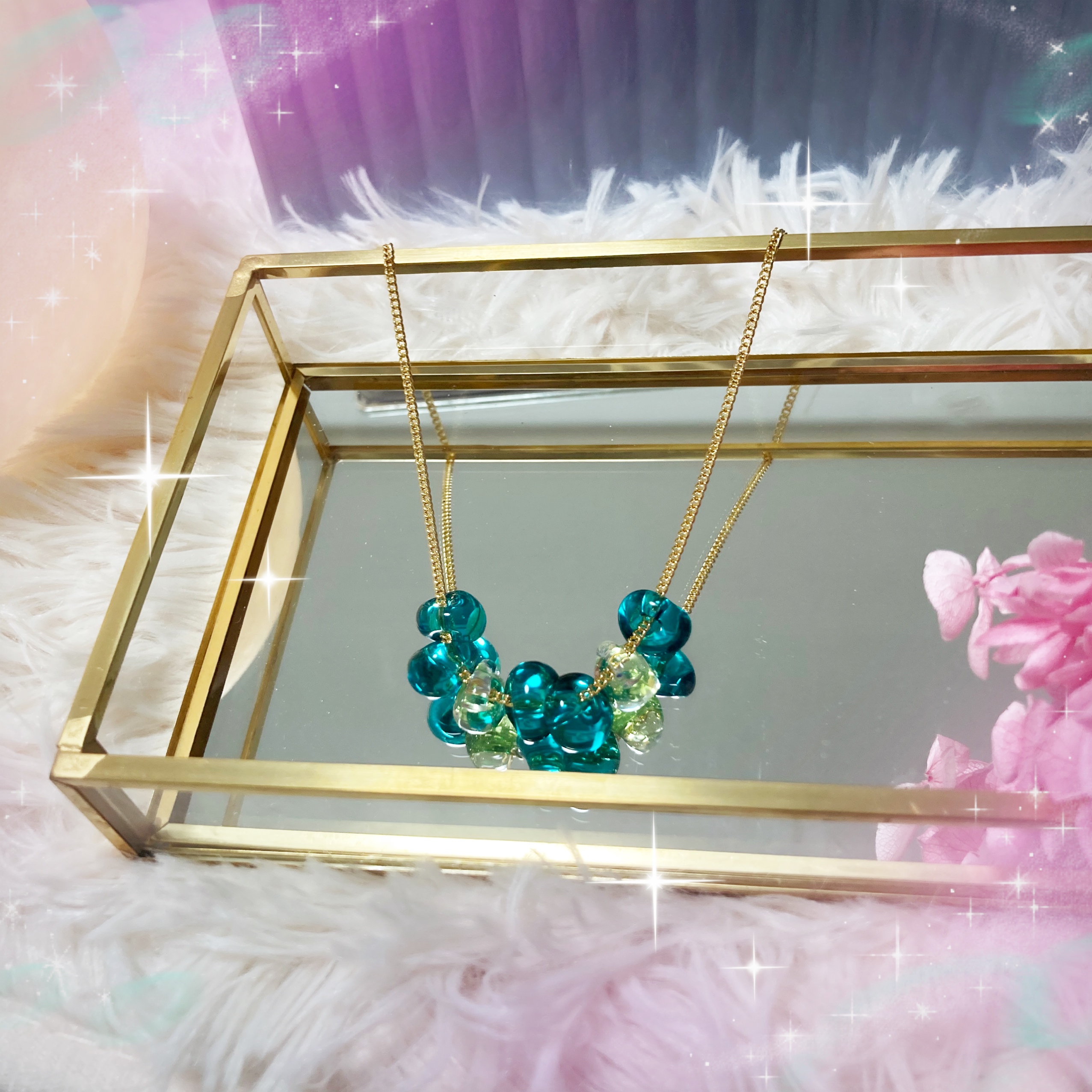 ハンドメイド ビーズネックレス 青緑 グリーン ティアドロップビーズ