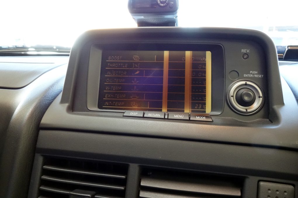 R34 MFD交換に挑戦 – NISMO パフォーマンスセンタースタッフブログ