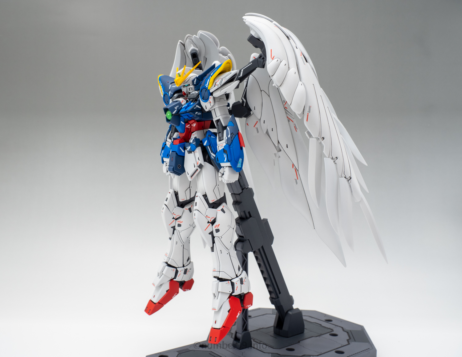 MG 1/100 ウイングガンダムゼロEW Ver.Ka 全塗装制作｜Forever Modeling