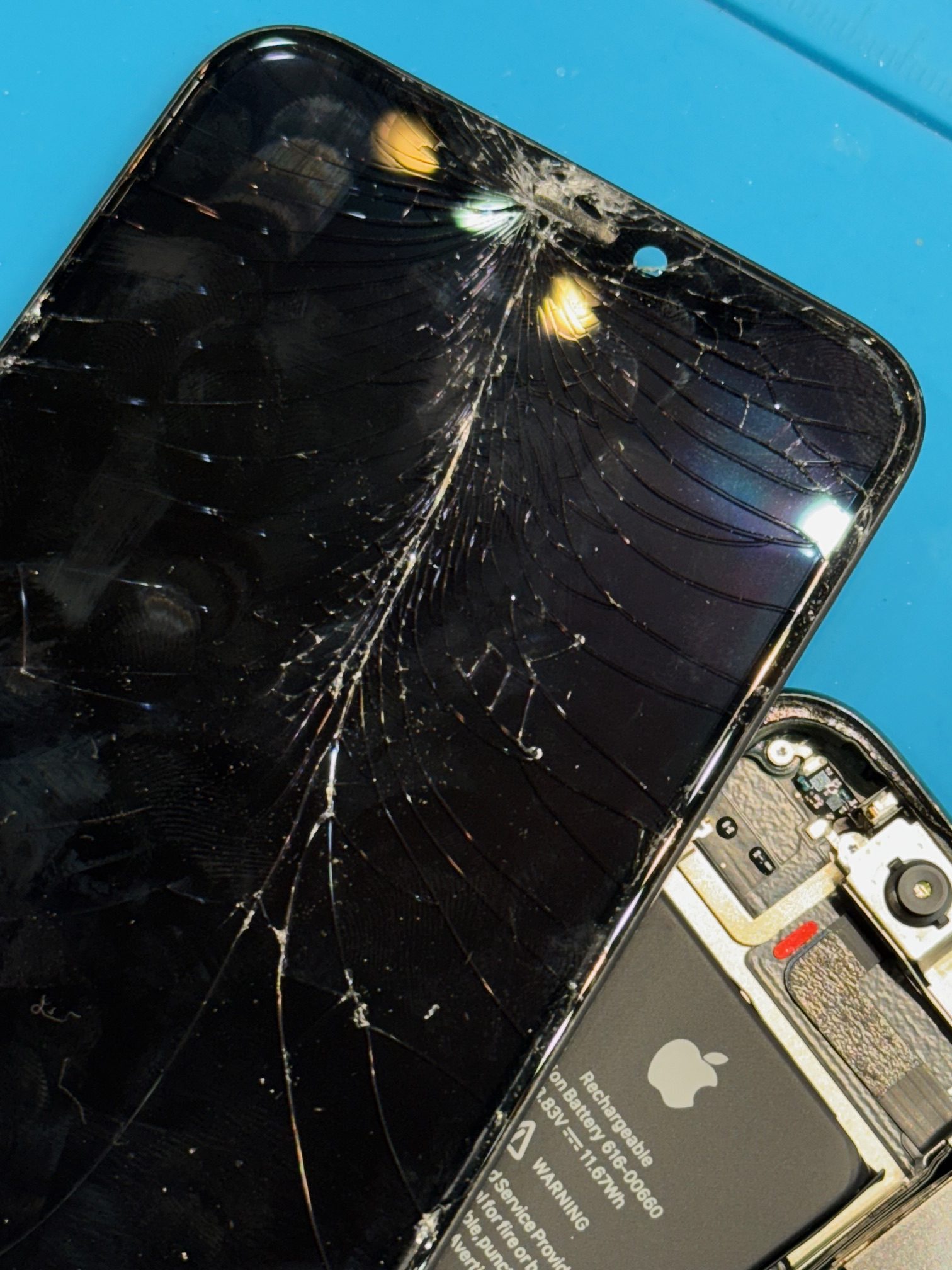 赤池店】iPhone11Proの画面割れ修理【名古屋市天白区からご来店