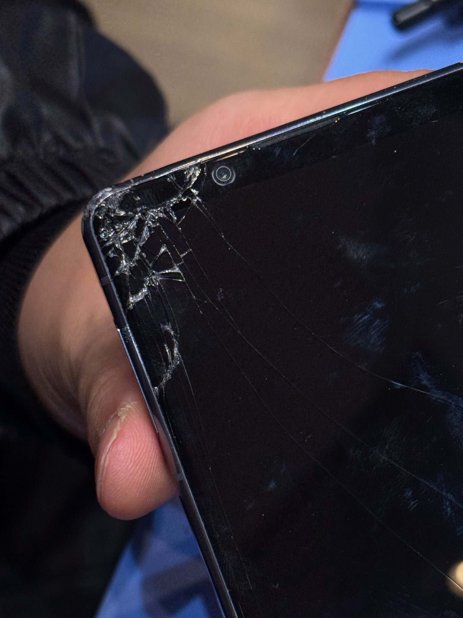 赤池店】Xperia 1Ⅱの画面割れ修理【日進市赤池からご来店】 | iPhone