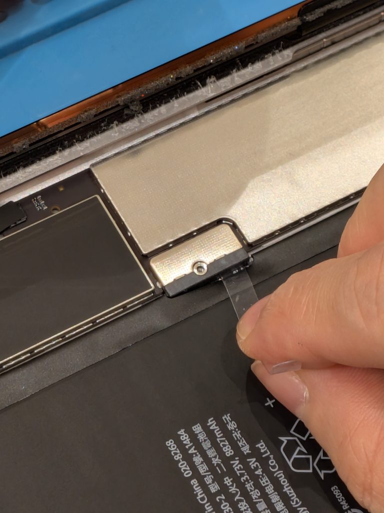 東郷店】iPad（第6世代）の寿命を迎えたバッテリー交換【愛知県刈谷市
