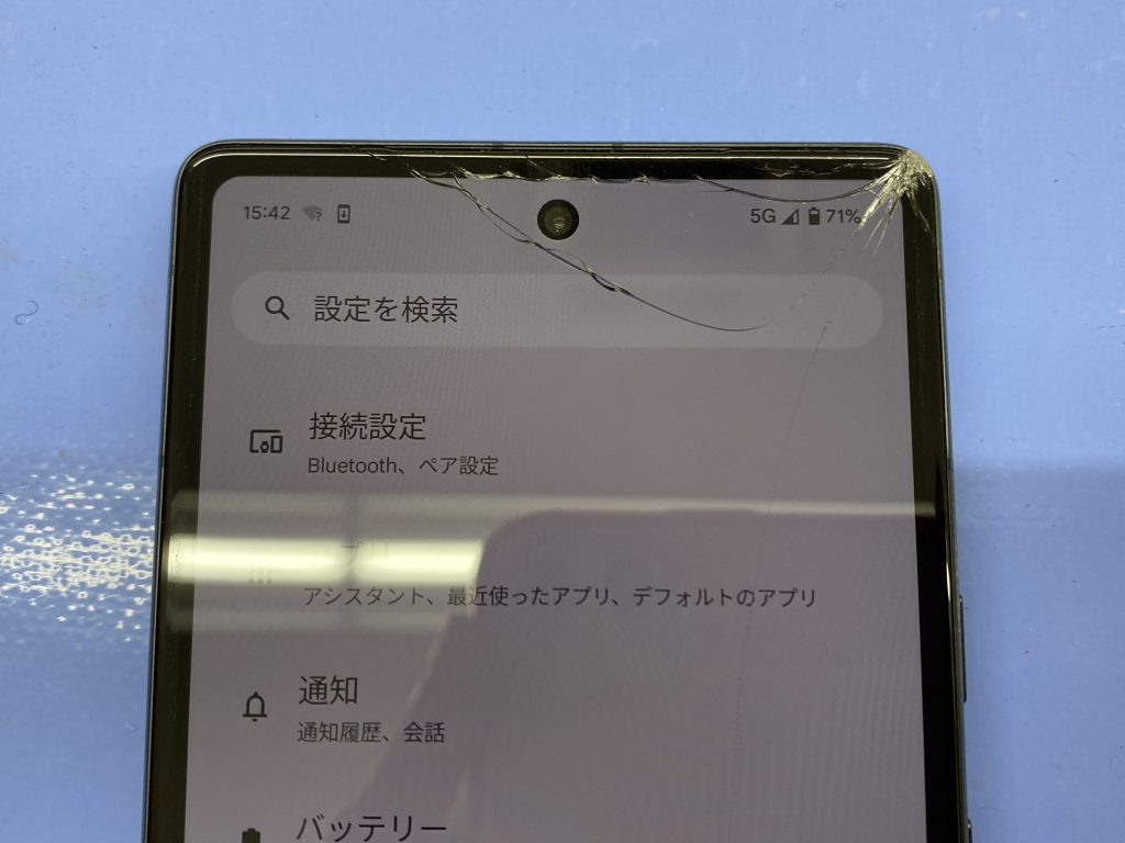 Google Pixel 7aの画面割れを完全復活！難易度高めの修理に挑む