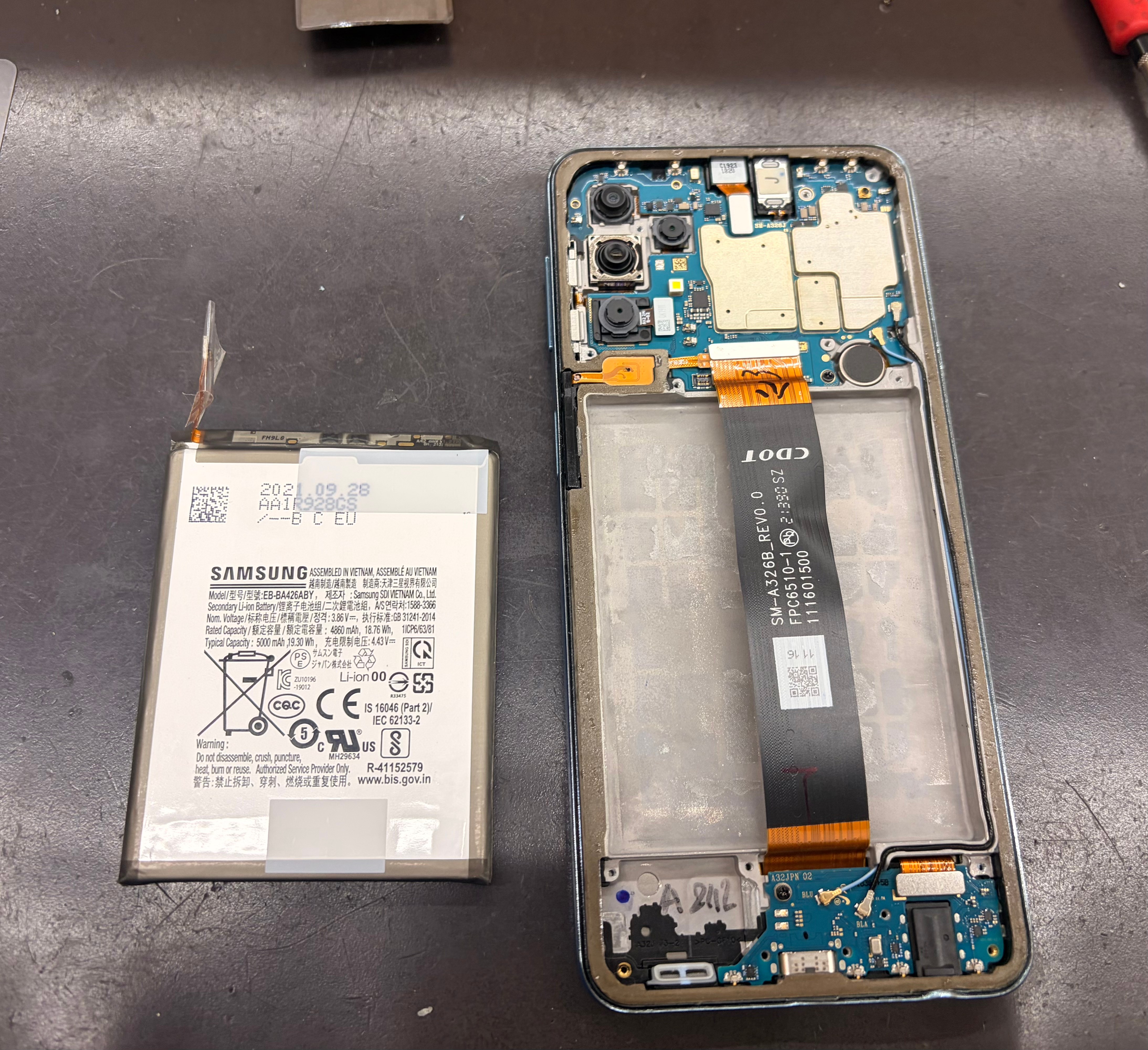 充電の減りが極端に早いGalaxy A32バッテリー交換🪫 | スマートクール