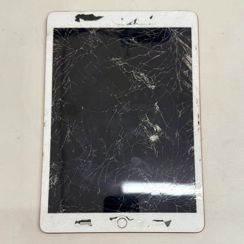 滋賀県大津市】iPad 第8世代の画面割れ・液晶破損も即日対応！