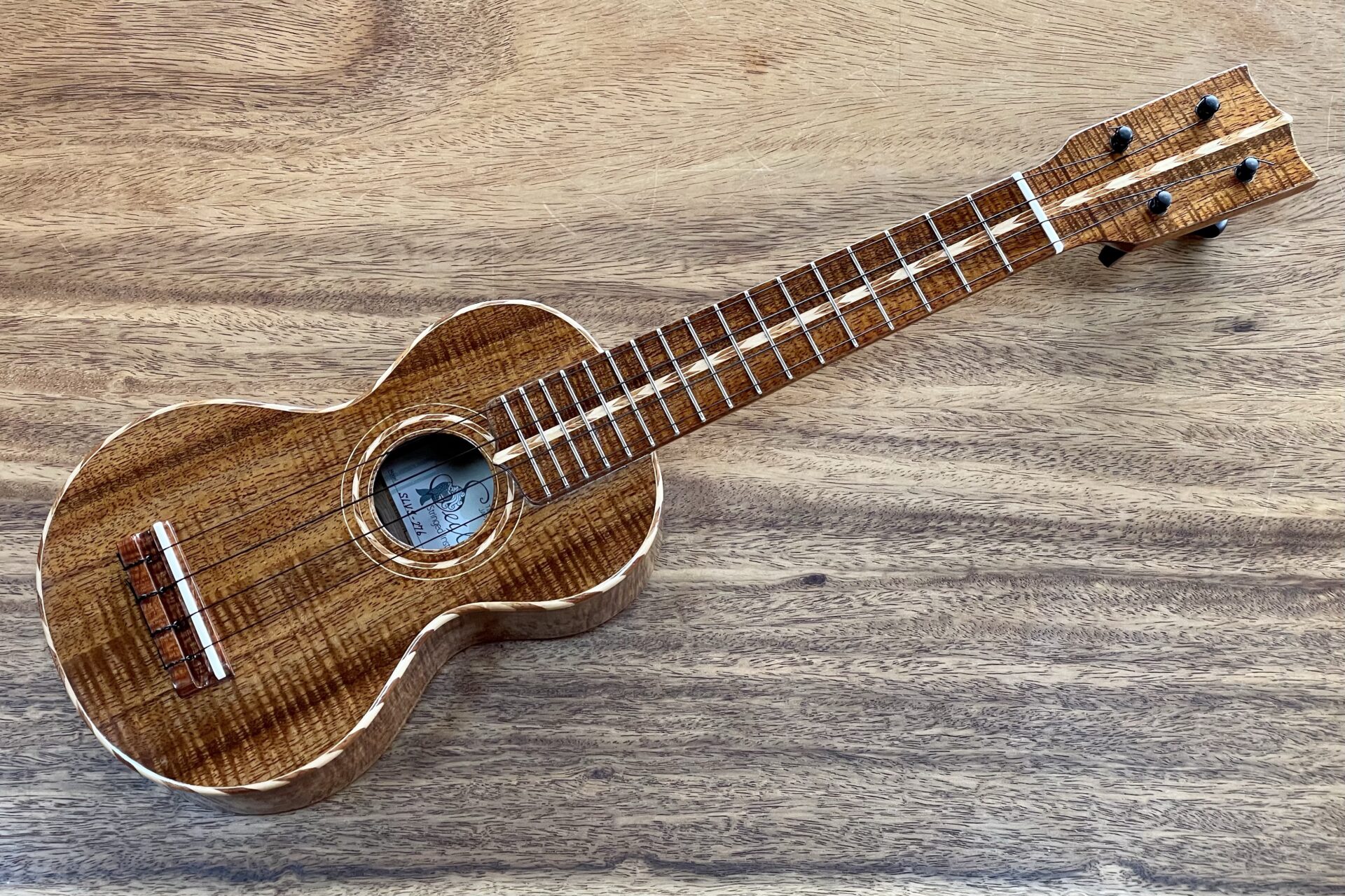 ハンドクラフトギターフェス2023 展示楽器紹介 - SEILEN UKULELES