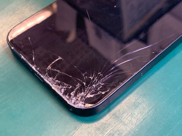安城市よりiPhone12の画面割れ修理でご来店いただきました！ | 岡崎市