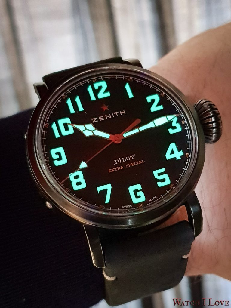 Review Zenith Pilot Type 20 Extra Special Blue and Ton Up Black