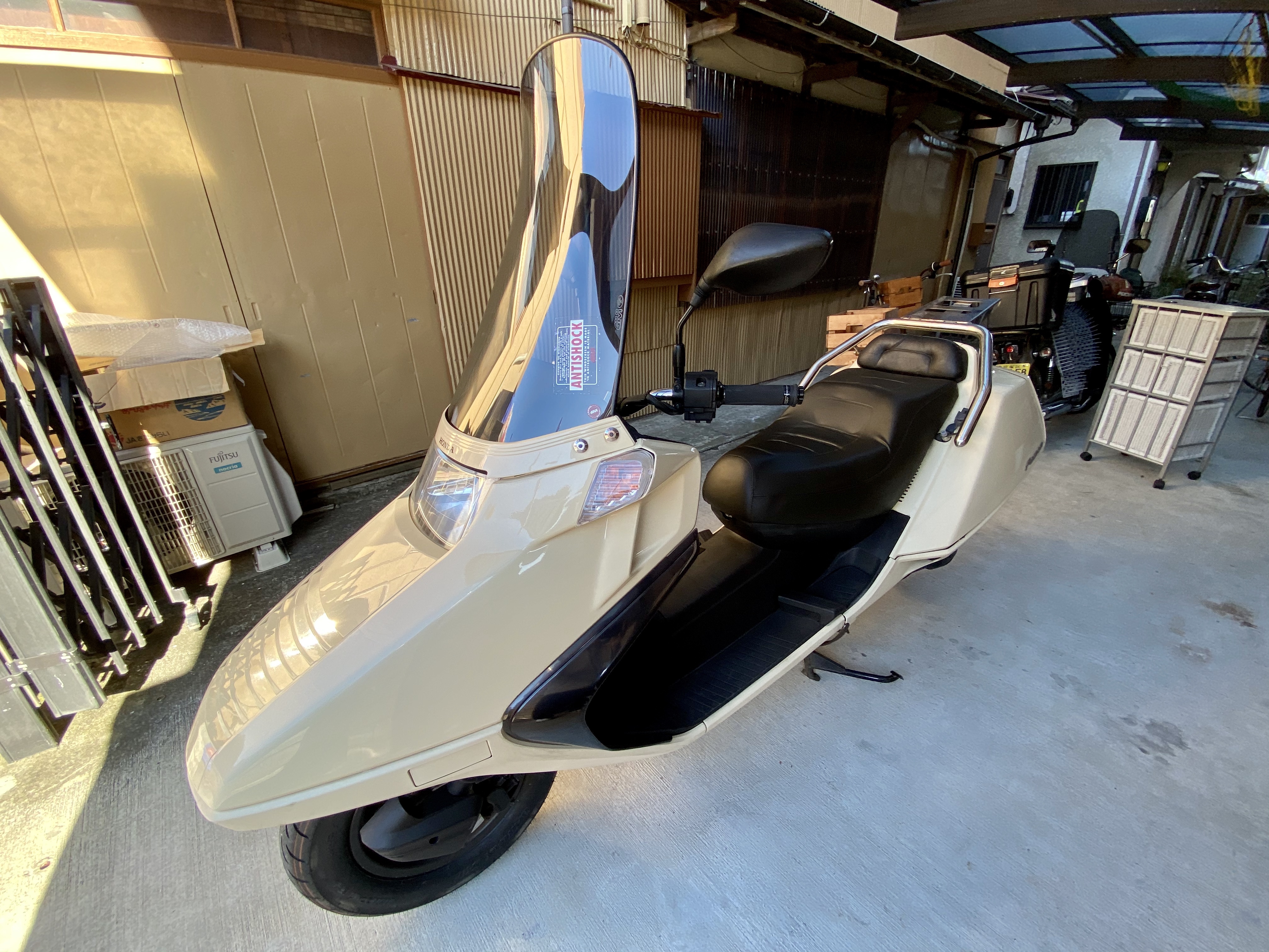 GIVIロングスクリーン セミスモーク D182S フュージョン エアロ