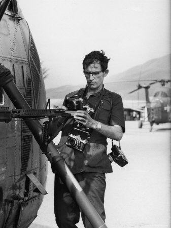 Visual Rhetoric | Larry Burrows: Shooting Soldiers In Vietnam