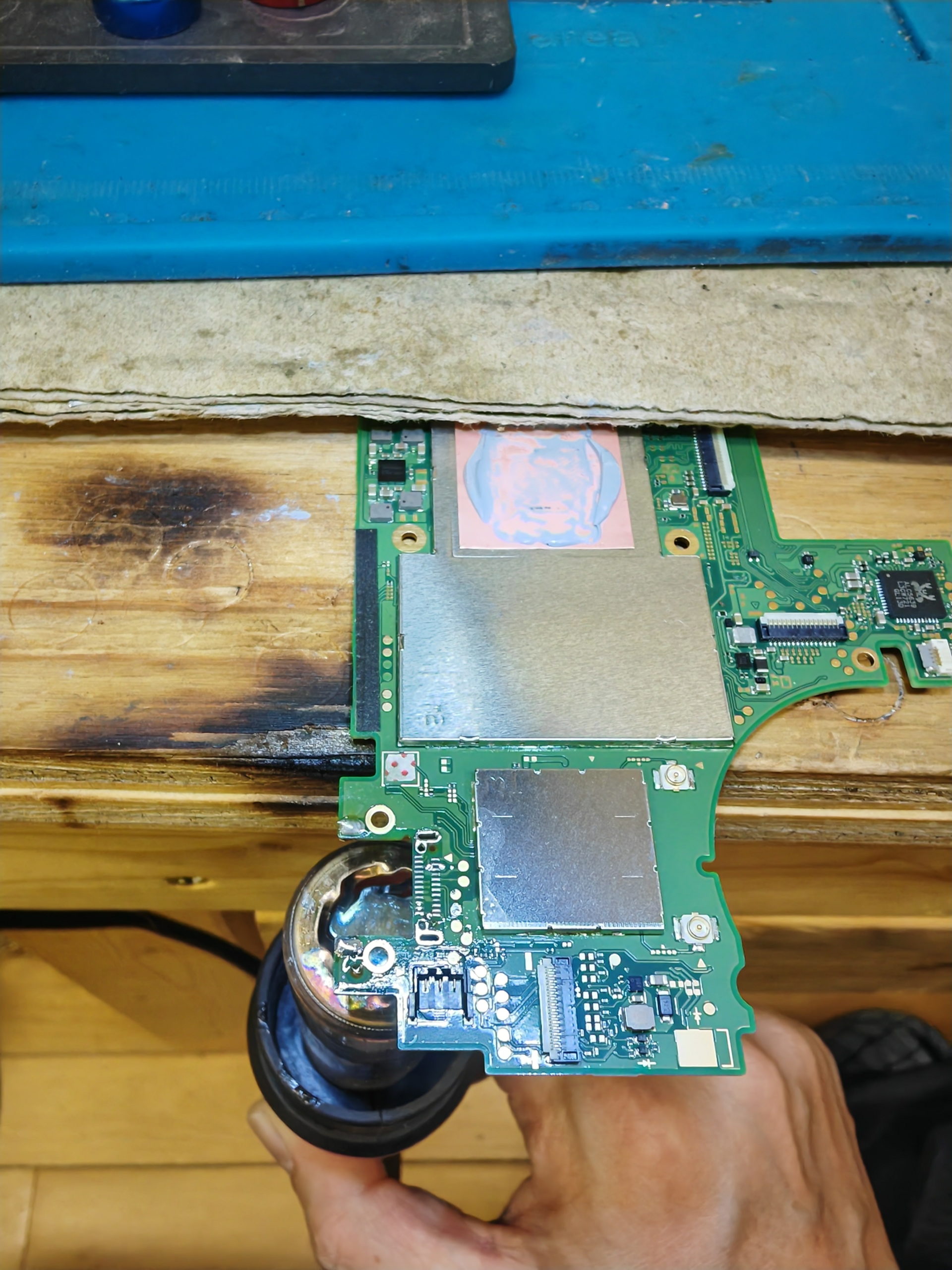 セーブデータ消えない】充電できないSwitch Liteの修理 | パソじゅく