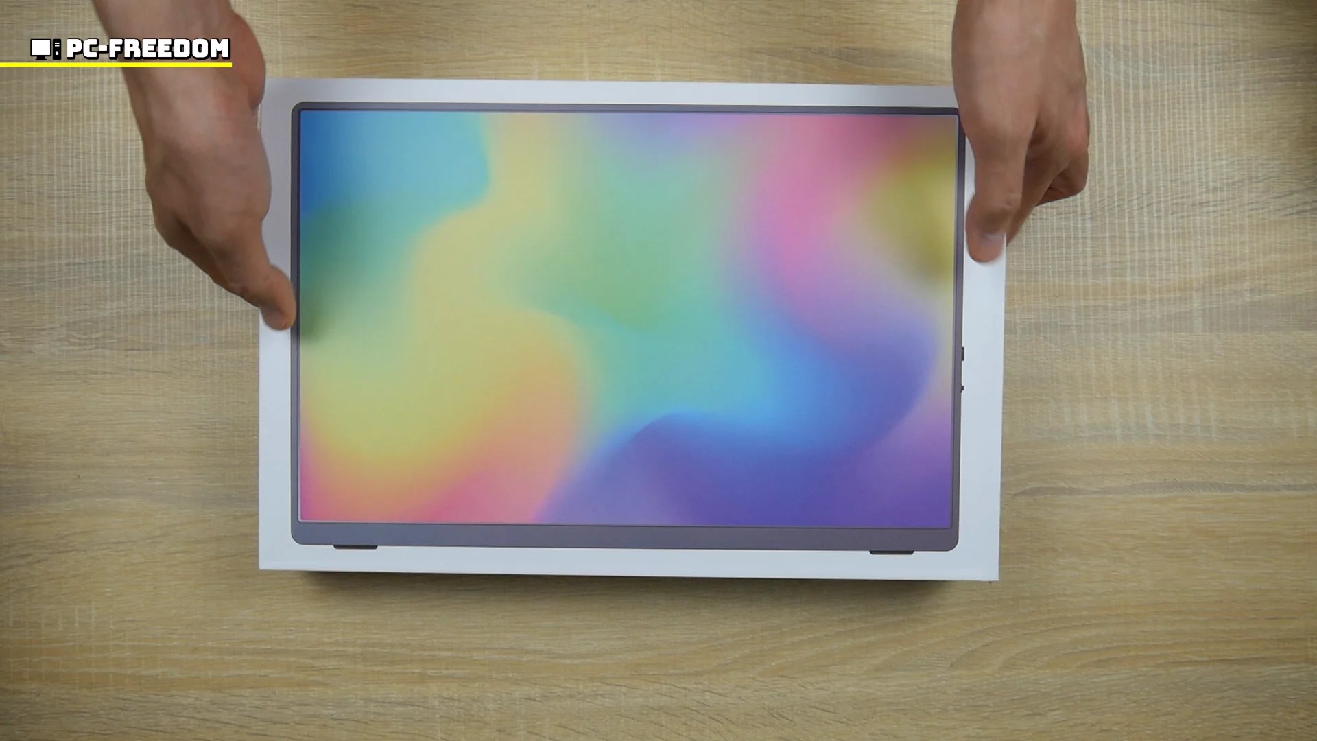 実機レビュー】Intehill U13NA 13.4インチ 4K+ IGZO パネル採用