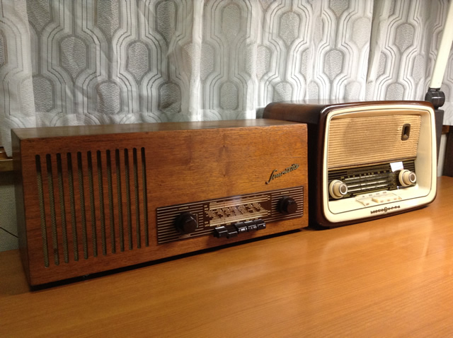 ドイツ製レトロ真空管ラジオを 2台並べてみました | 超入門：真空管