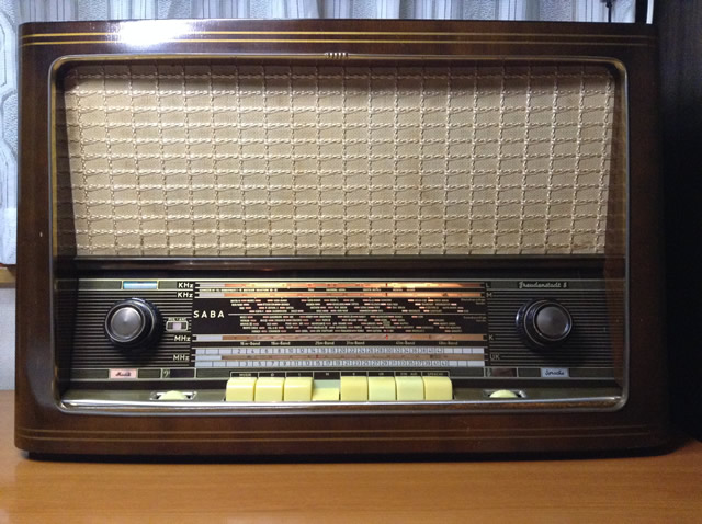 ドイツ製レトロ真空管ラジオ「SABA Freudenstadt 8」が到着しました