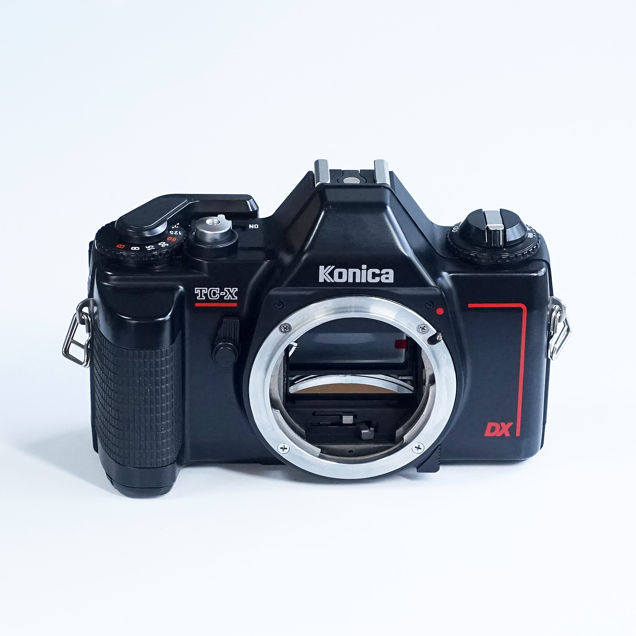 売り切れ KONICA TC-X DX（中古 フィルムカメラ 35mm 一眼レフカメラ