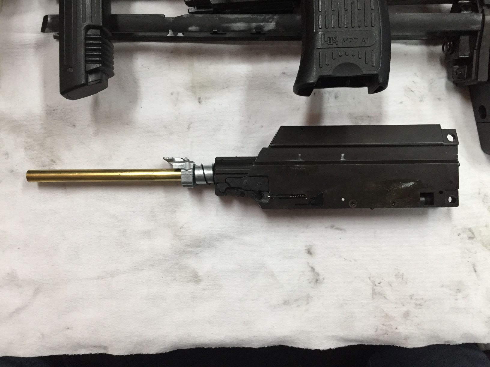 東京マルイ MP7A1 ガスブローバックマシンガンの修理をさせて頂きまし