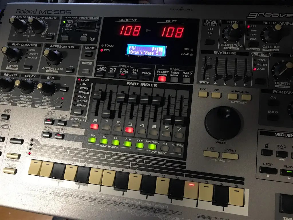 Roland MC-505導入しました。[Groovebox] | 音又空間 ver2.0