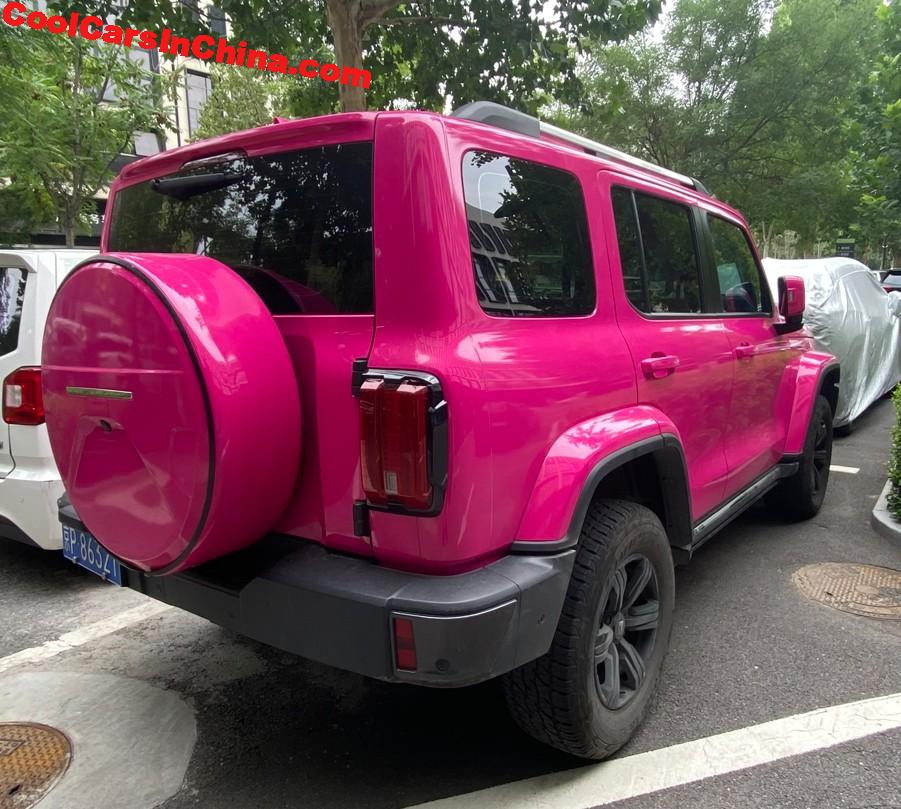 Tank 300 SUV Is Pink In China - CoolCarsInChina.com