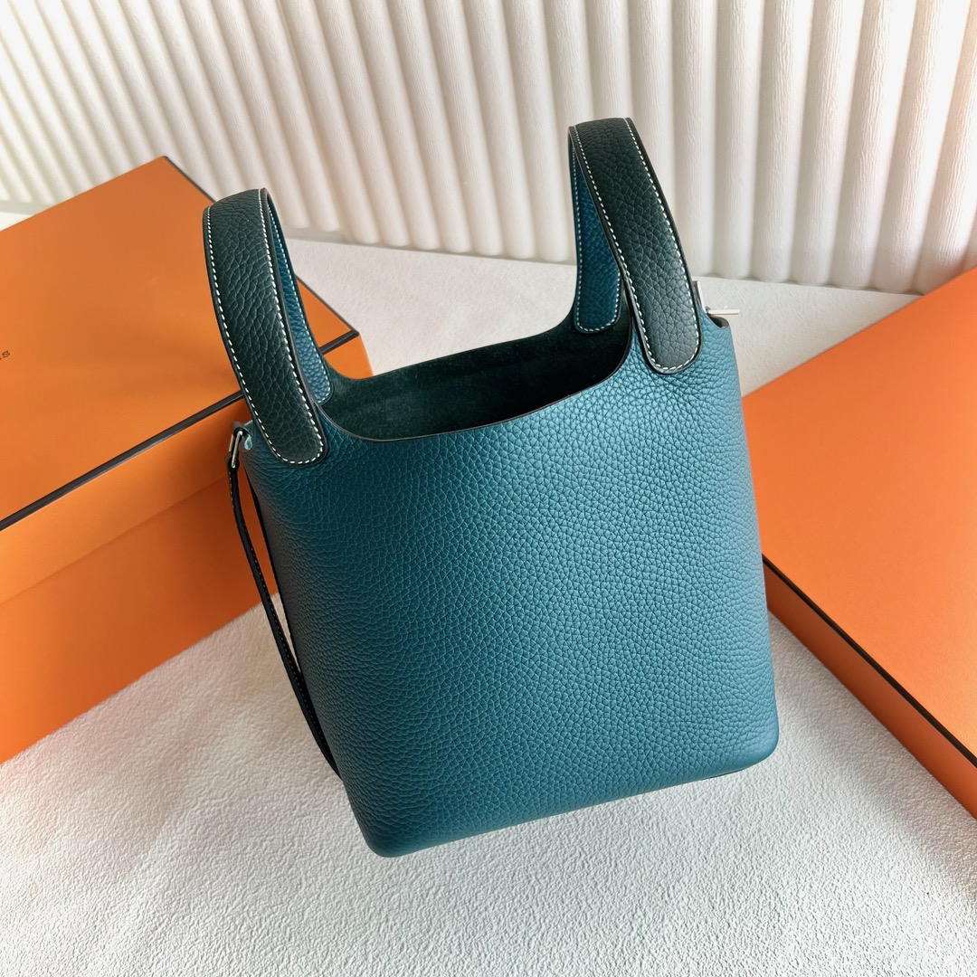 エルメス定価 HERMES ピコタンロックPM/18 ヴェールボスフォール