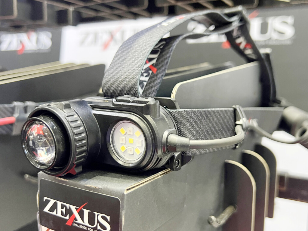 最大1300ルーメン】最長46時間の電池寿命”も誇るZEXUS史上“最光”の