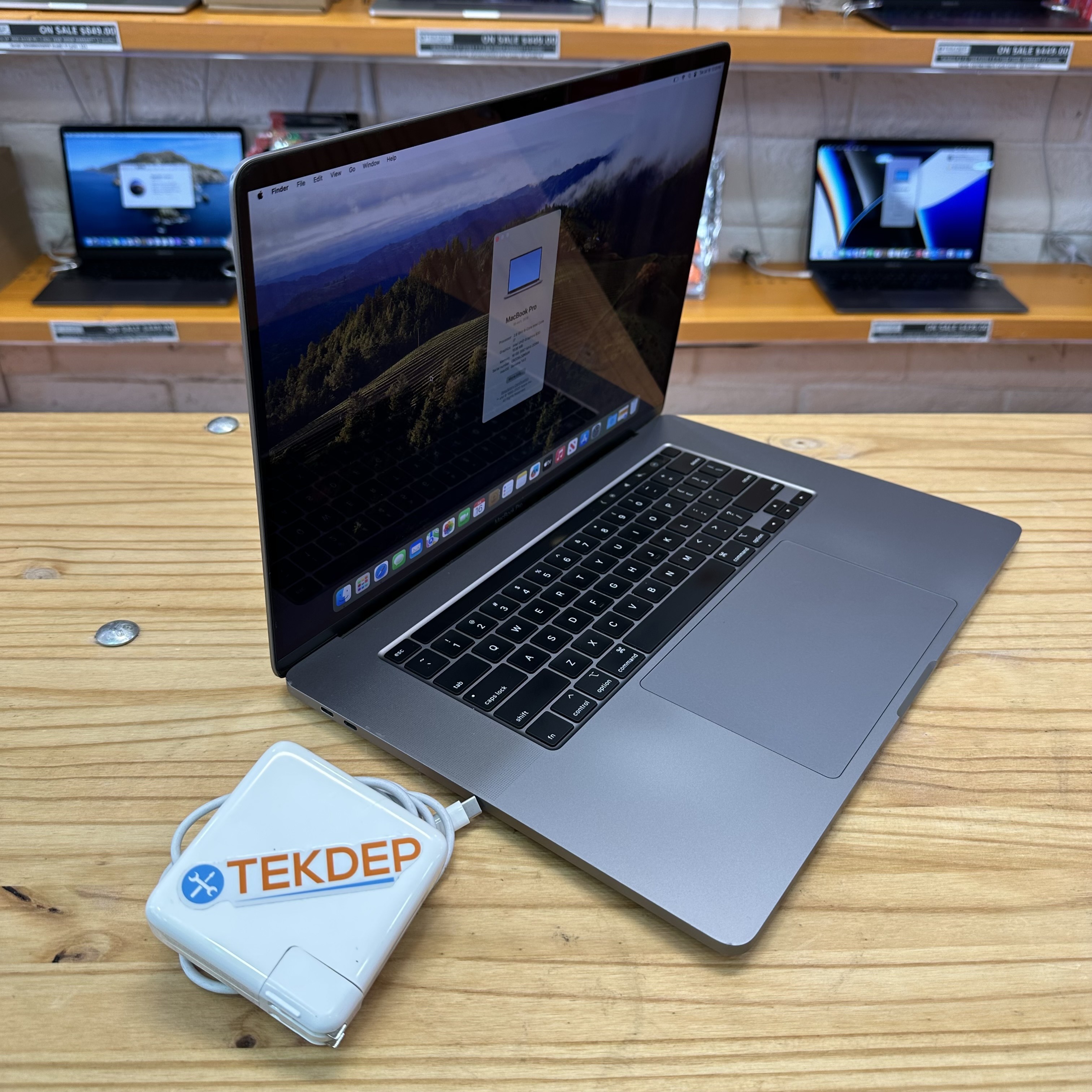 A2141 MacBook Pro 16 inch 2019 with Touch Bar (i9 64GB 1TB)