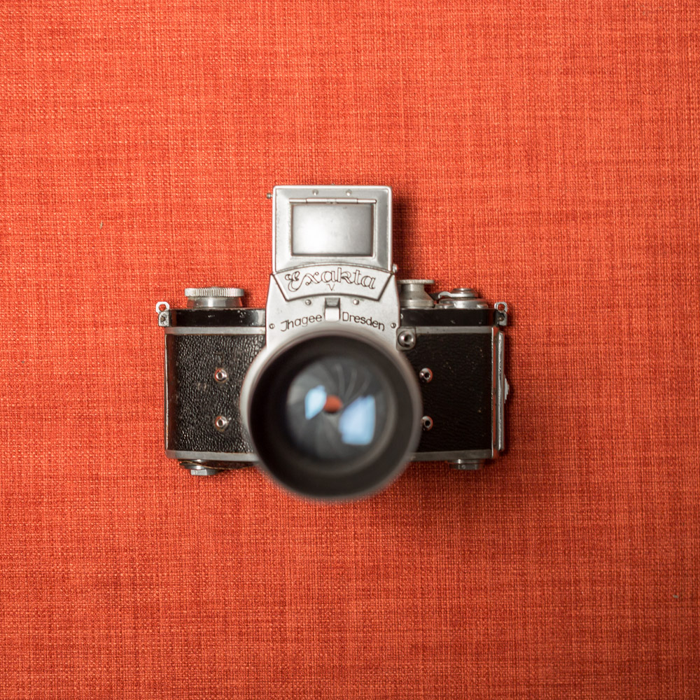 EXAKTA V – Vintage Camera Quest
