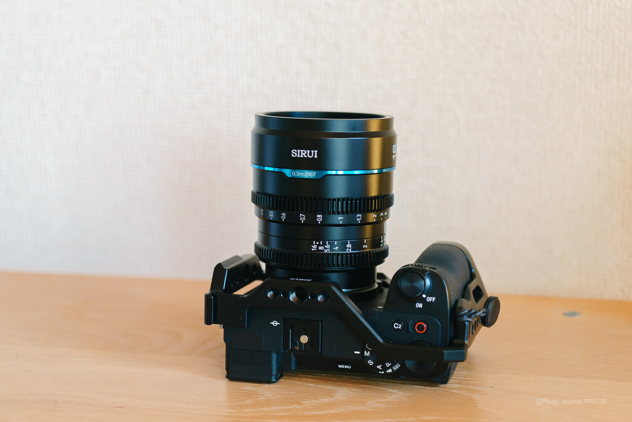 シネマレンズとは？？SIRUI Night Walker T1.2 16mm & 75mm / 初めての