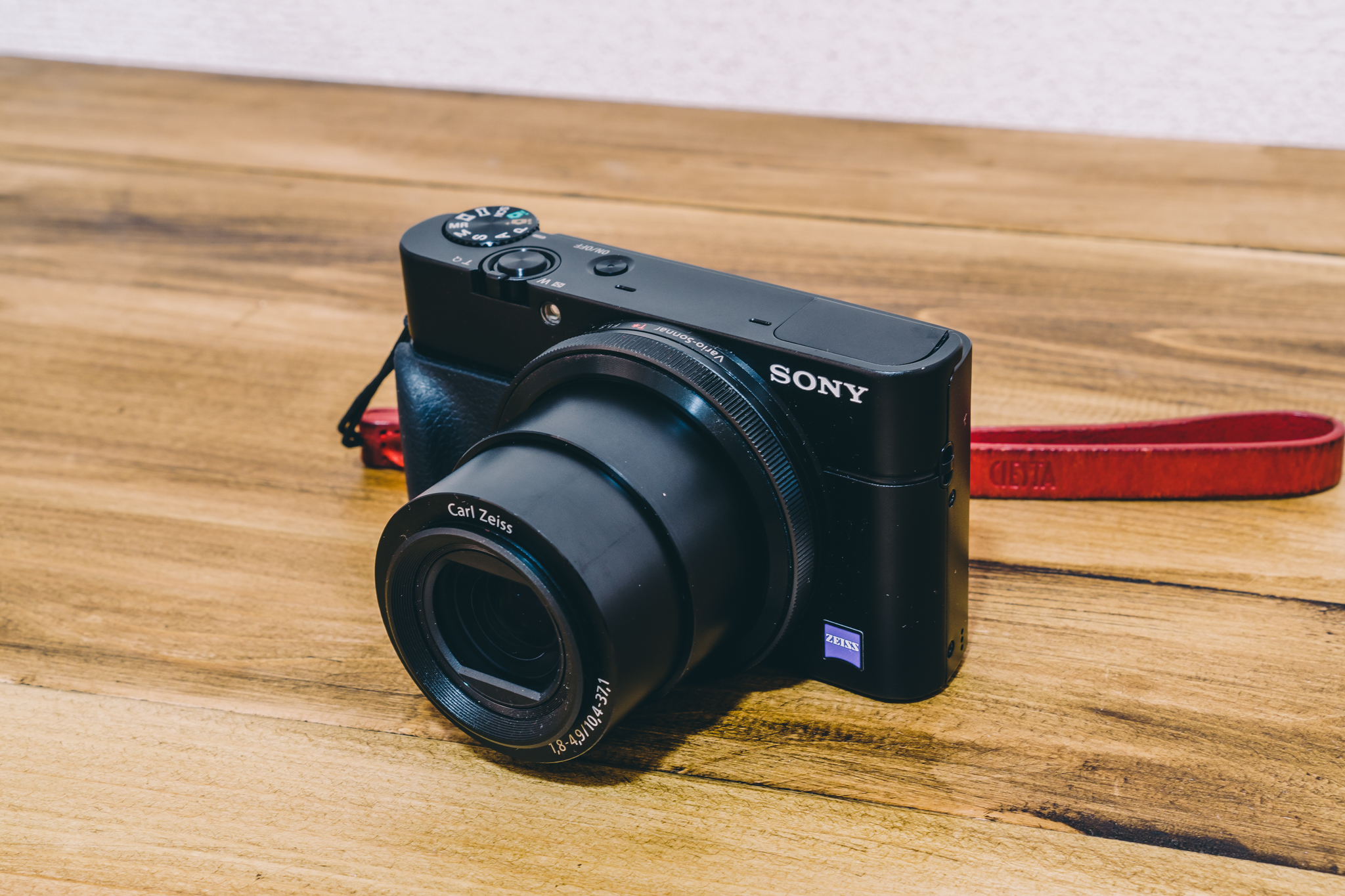 初代 RX100 レビュー | SONY RX100シリーズ史上シンプルなカメラ