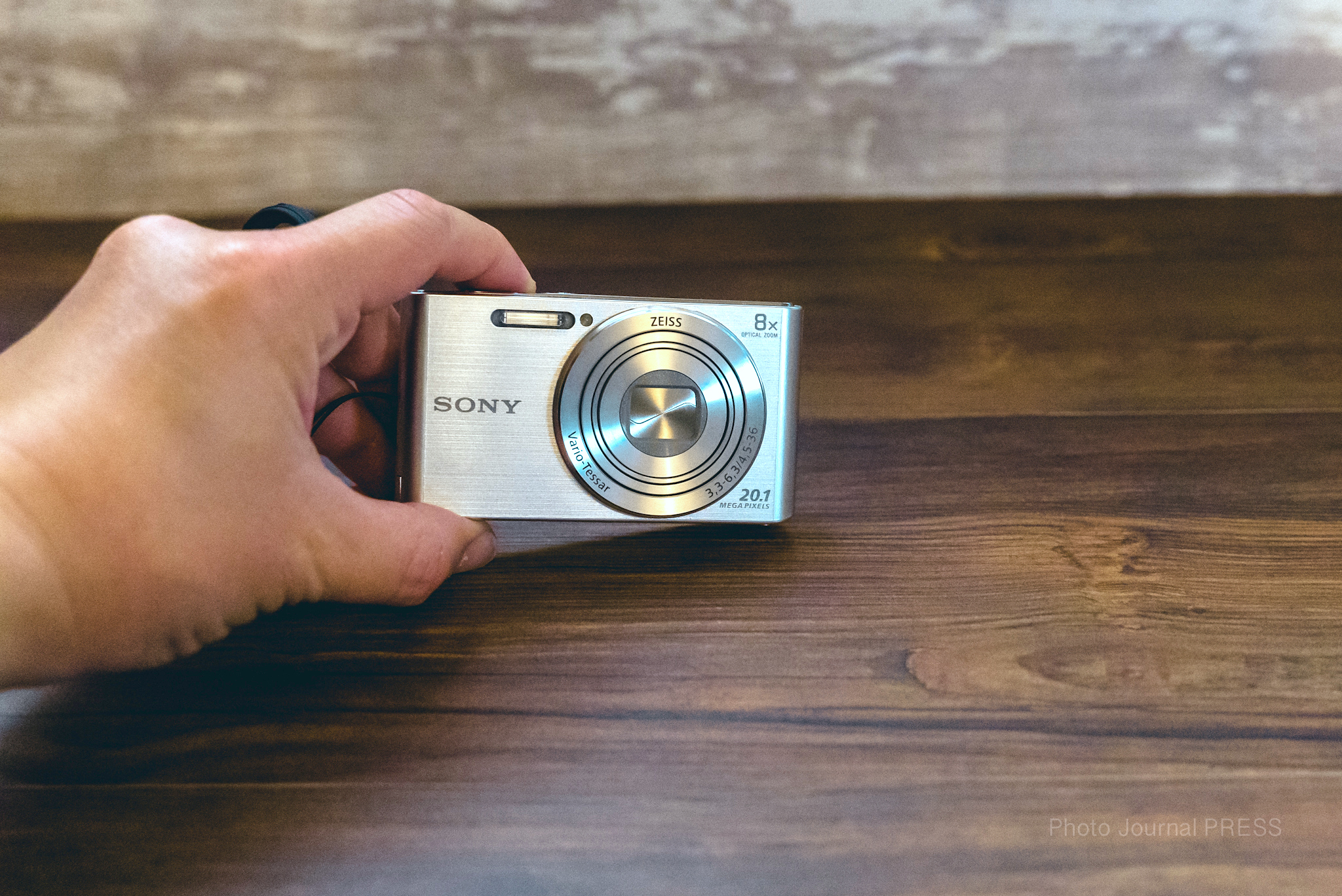 ソニー DSC-W830 レビュー | ソニーで一番安いコンパクトなコンデジ