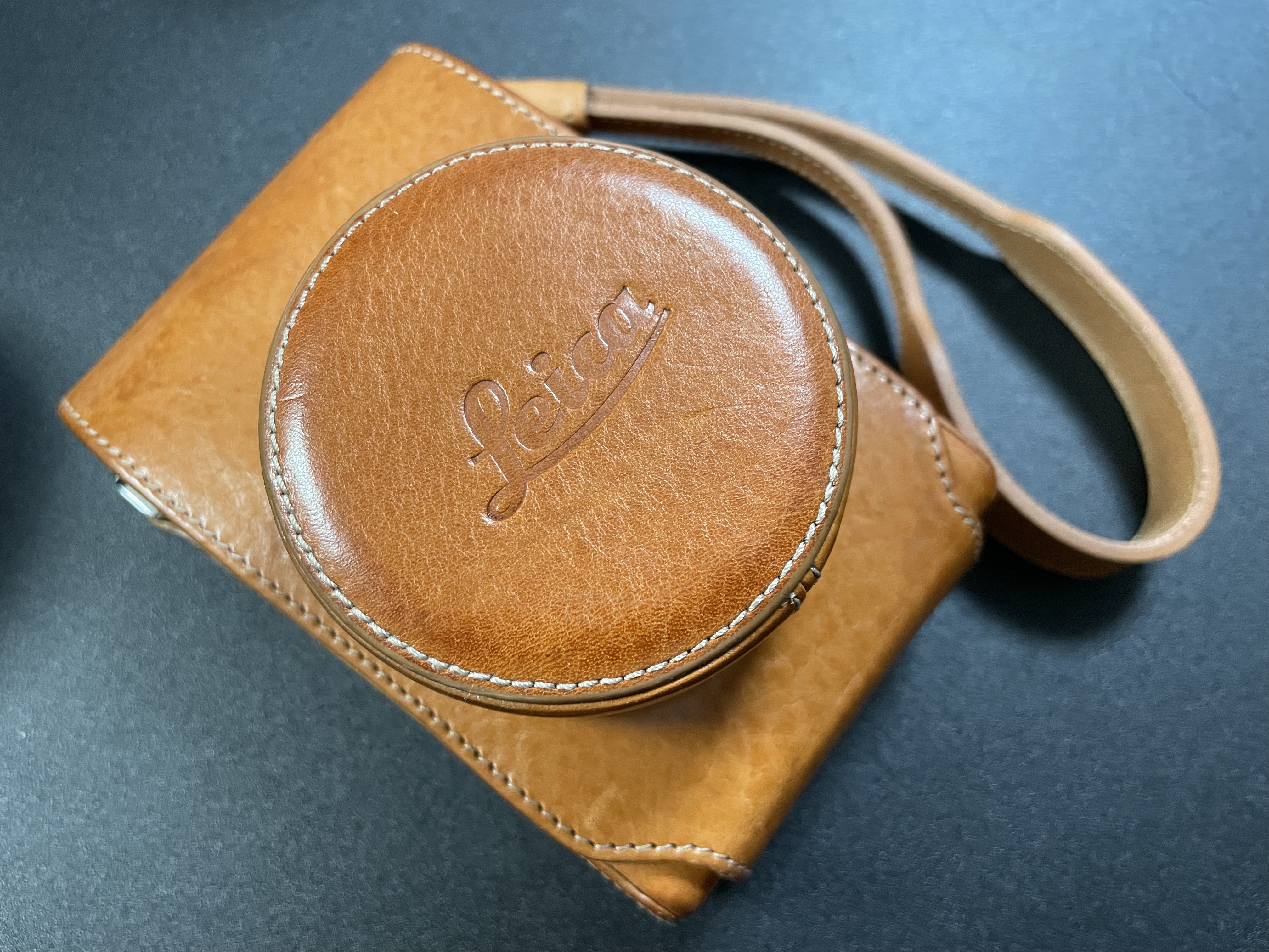 Leica D-LUX (Typ109) 用にハンドストラップとケース類を購入！｜ザブログ