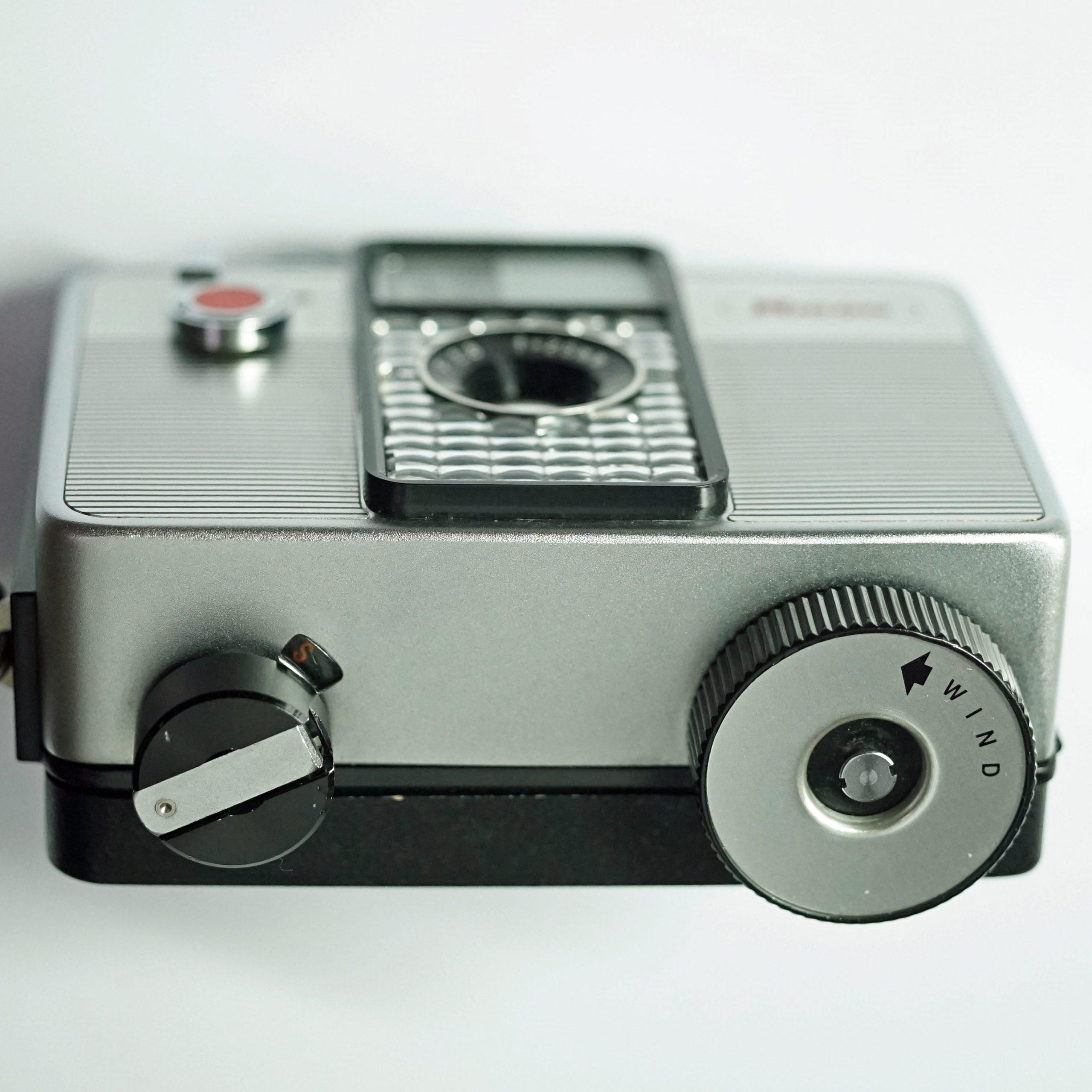 RICOH AUTO HALF（フィルムカメラ 35mm ハーフサイズ コンパクトカメラ