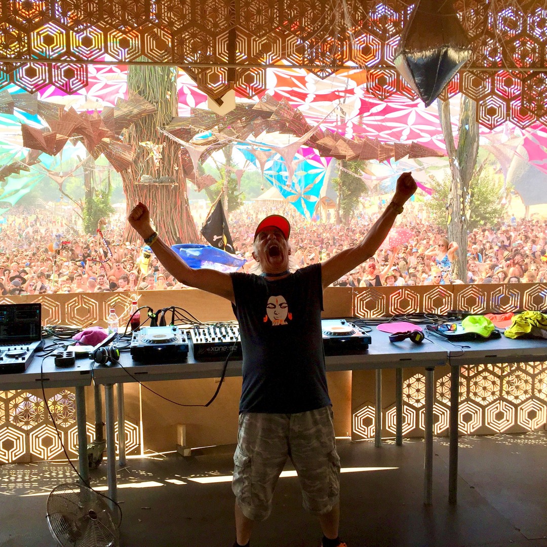 artworks-yoYOhoRW2ezsAZmY-