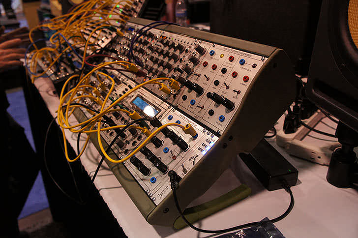 NAMM 2015: Tiptop Audioが復刻Serge Modularをお披露目！ Eurorack