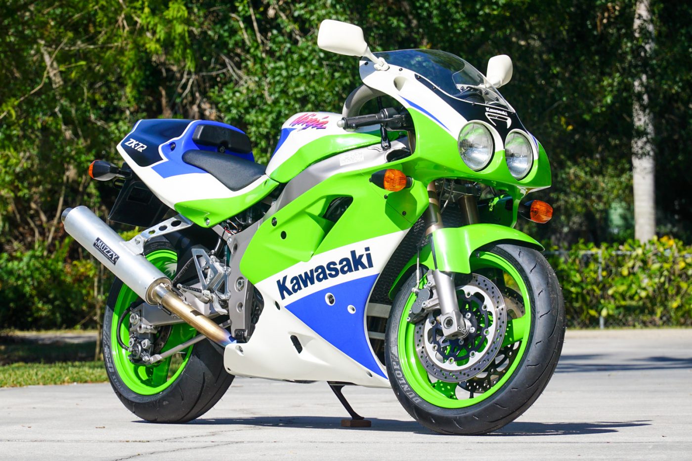 akr様 Nicer than Nice - 1994 and 1995 Kawasaki ZX-9R - Rare