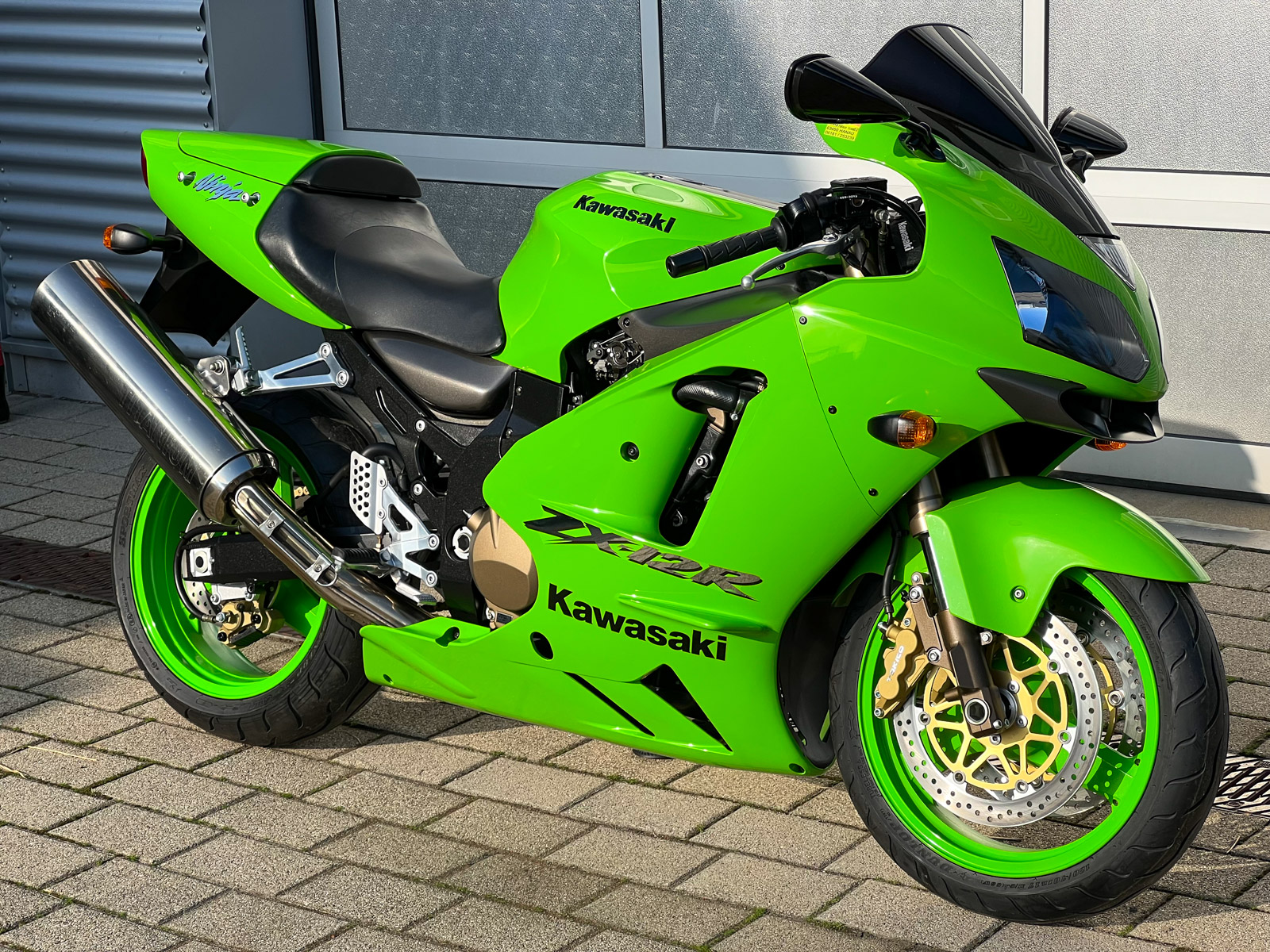 2003 Kawasaki ZX-12R with 1 Kilometer – Iconic Motorbike Auctions