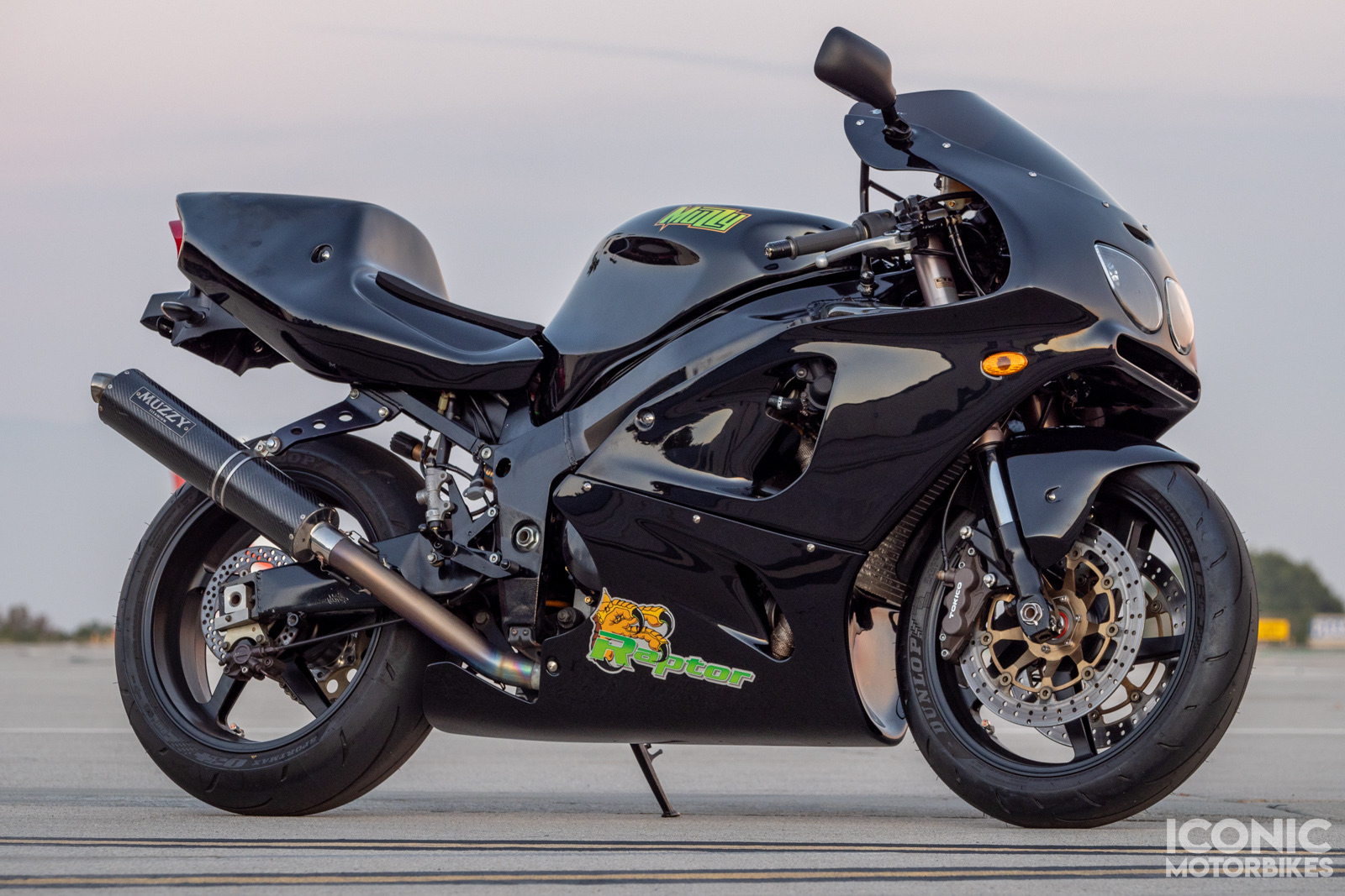 1997 Muzzy Raptor Kawasaki ZX-7R – Iconic Motorbike Auctions