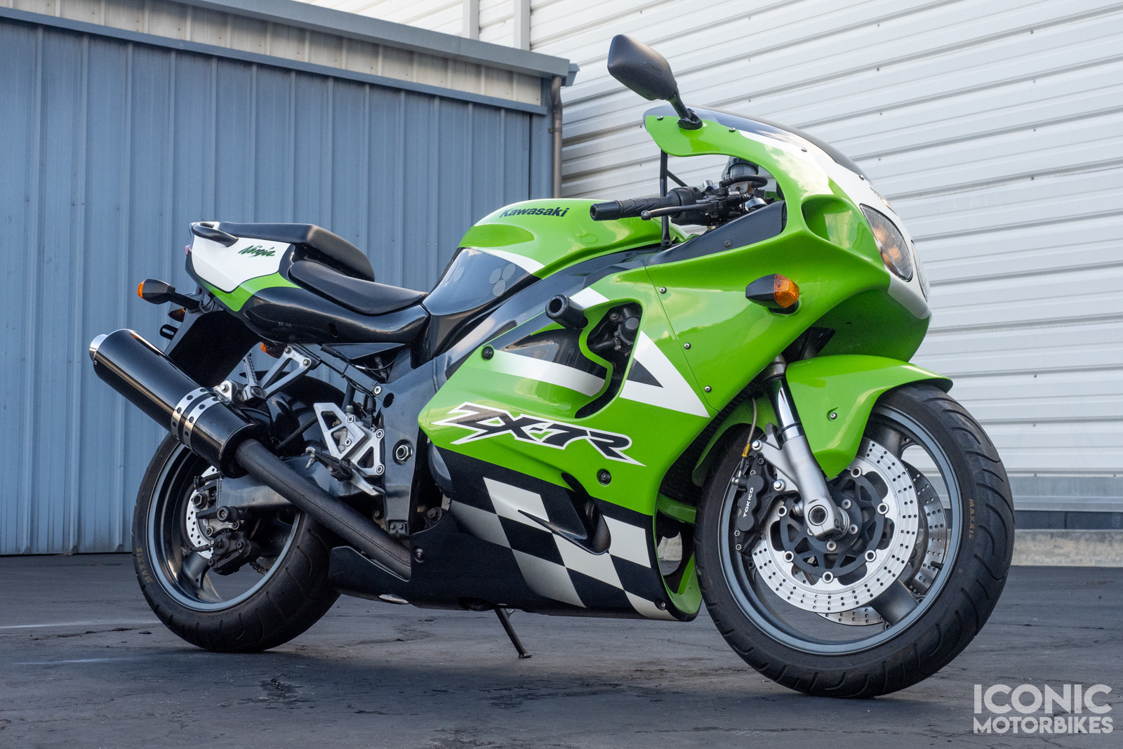 No Reserve – 2002 Kawasaki ZX-7R – Iconic Motorbike Auctions
