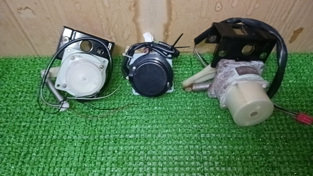 ホシザキ製氷機の中核をなす電気部品：ポンプモーター