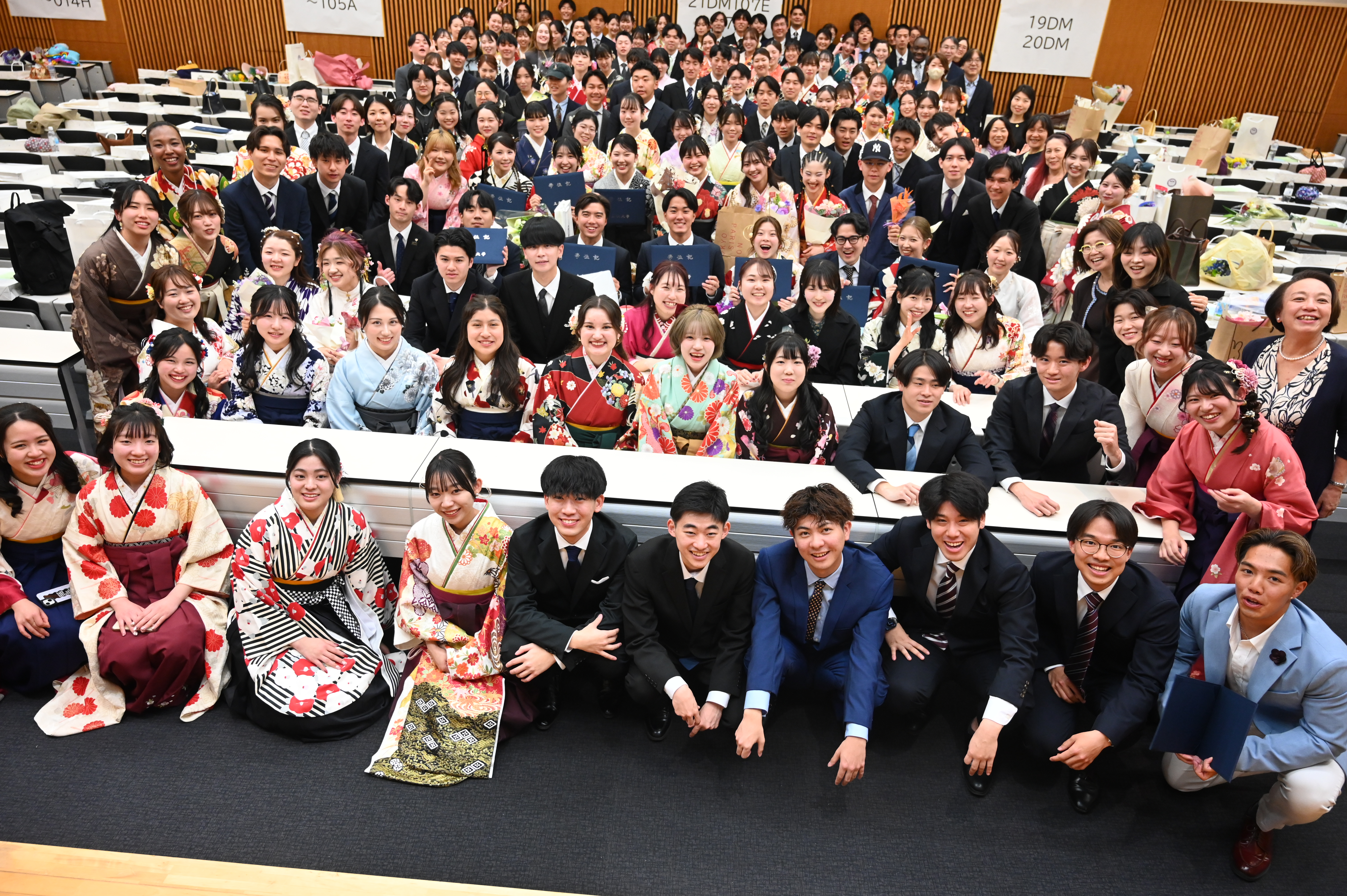 2024年度卒業記念式・修了セレモニーを開催しました | NEWS&TOPICS