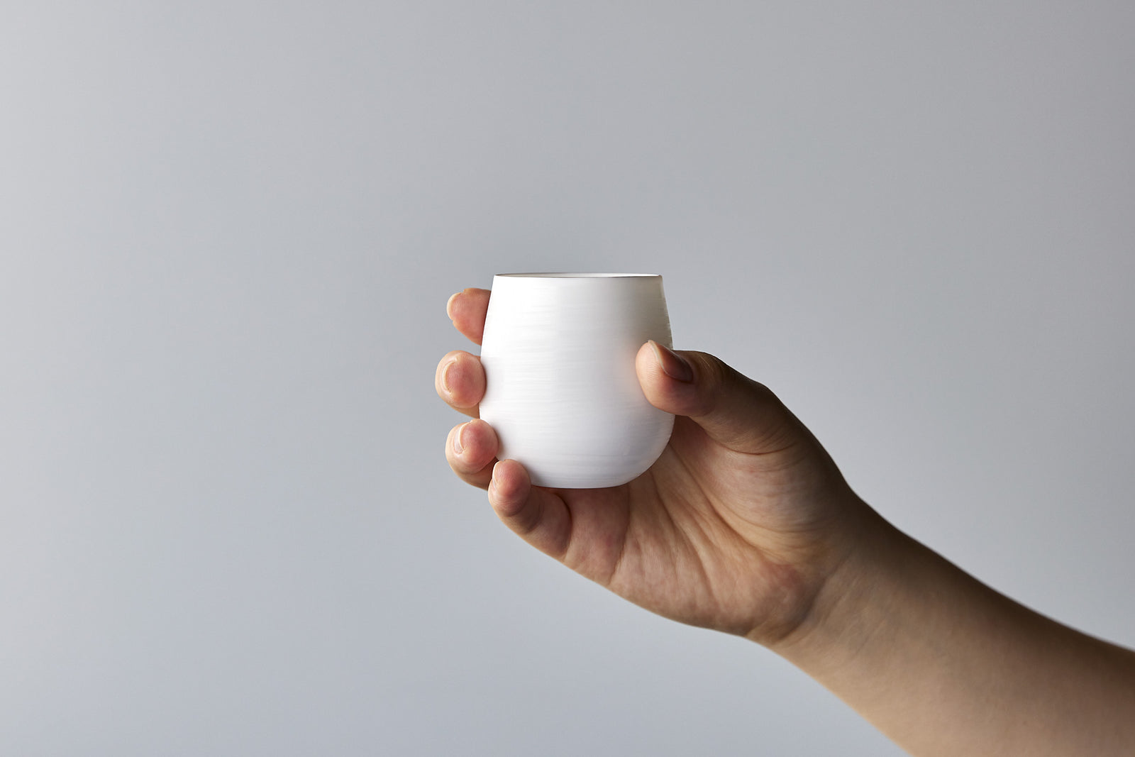 やま平窯のエッグシェル ワイングラス Kaori M – いちじつ - ともに