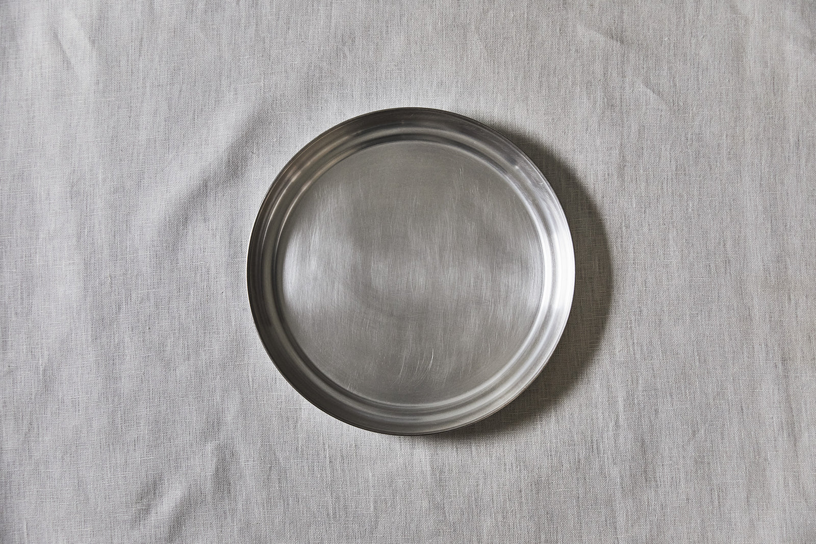 東屋のお盆 真鍮銀めっき 小 – いちじつ - ともに生きる、道具と日用品