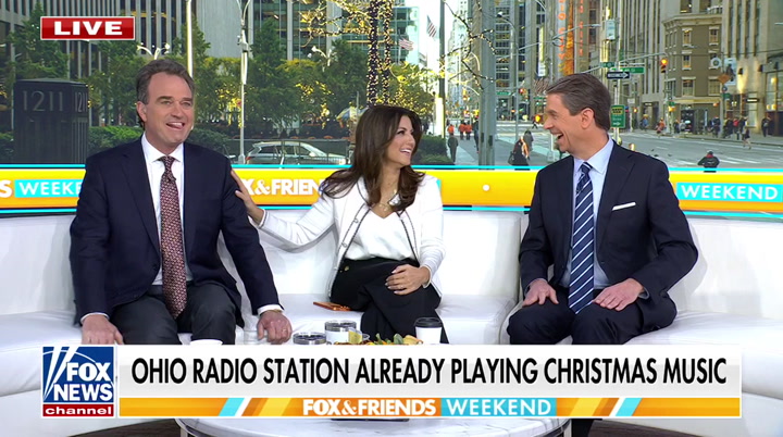 Fox & Friends Weekend : FOXNEWSW : November 1, 2025 5:00am-6:00am