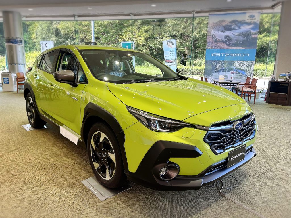 Aero Subaru GOLD希少カラー 新型フォレスターSPORTブラック